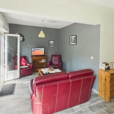 Grand Jardin, Maison Pour 4 A St Cyprien Prázdninový dům *