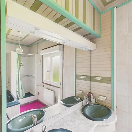Grand Jardin, Maison Pour 4 A St Cyprien *